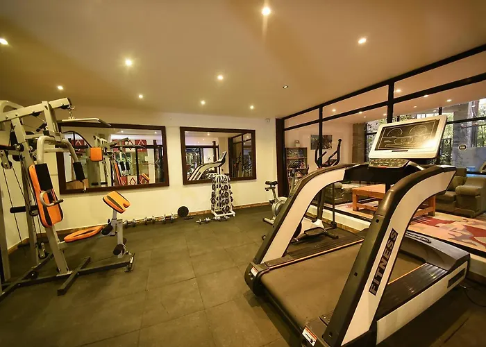 Hotel Middle Path & Spa