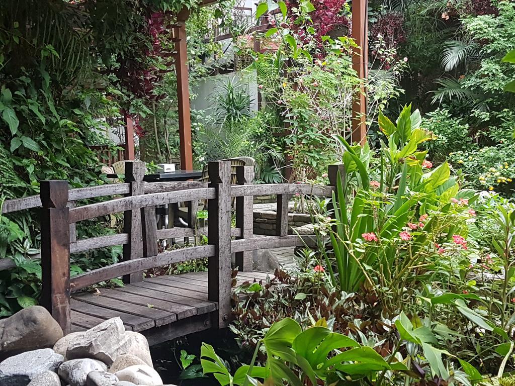 Middle Path & 4* Pokhara